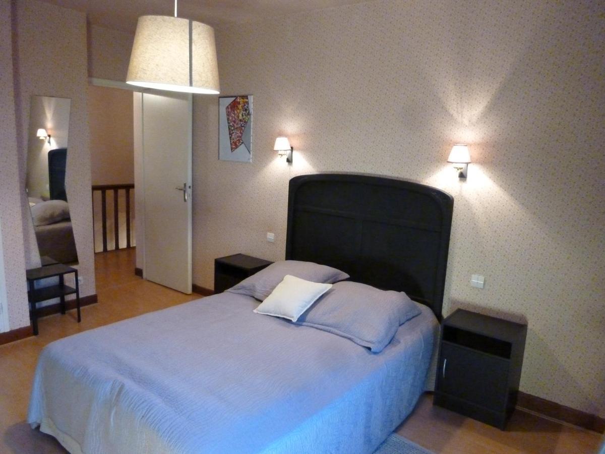 Les Millepertuis Villa Luz-Saint-Sauveur Buitenkant foto