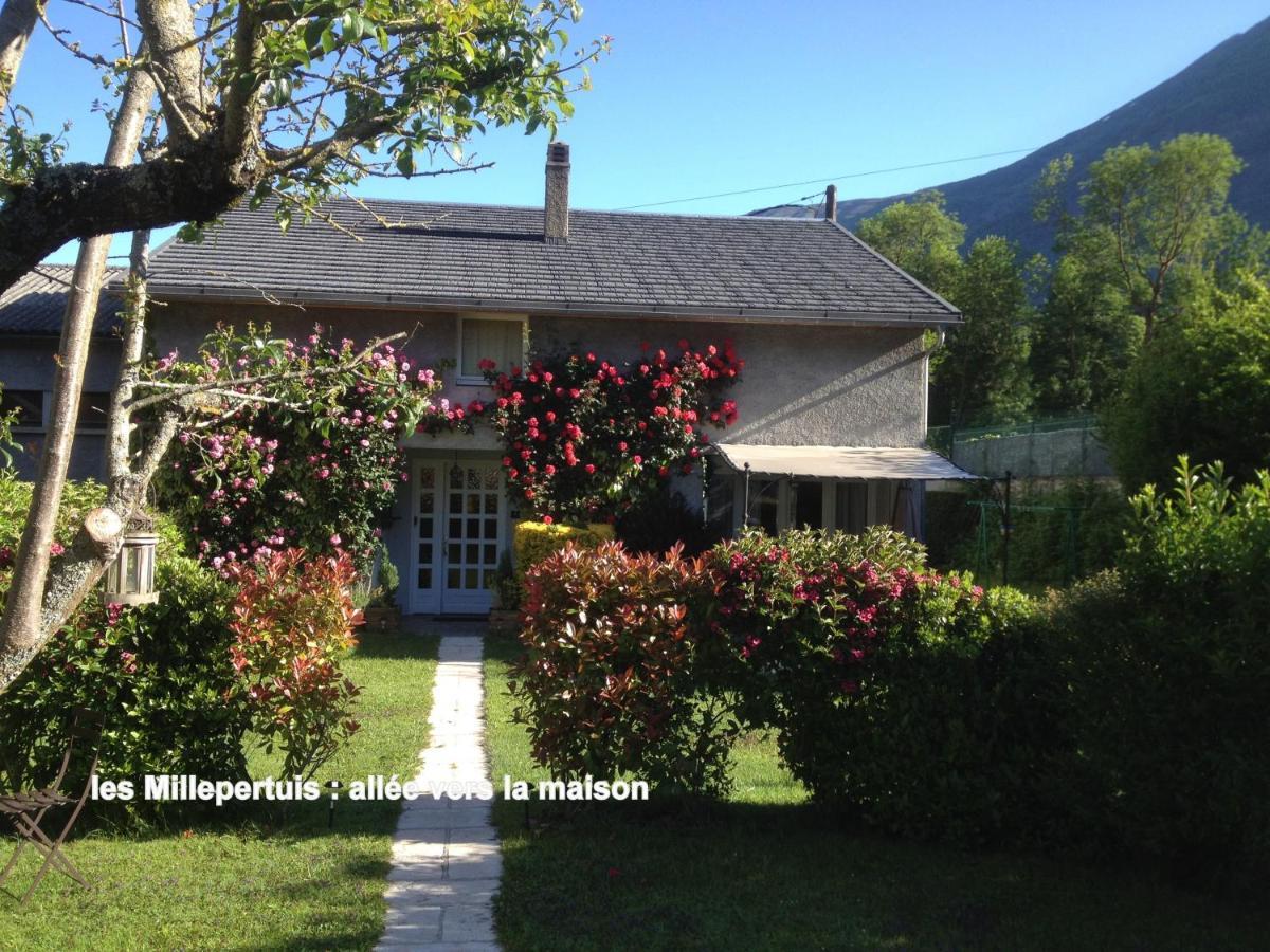 Les Millepertuis Villa Luz-Saint-Sauveur Buitenkant foto
